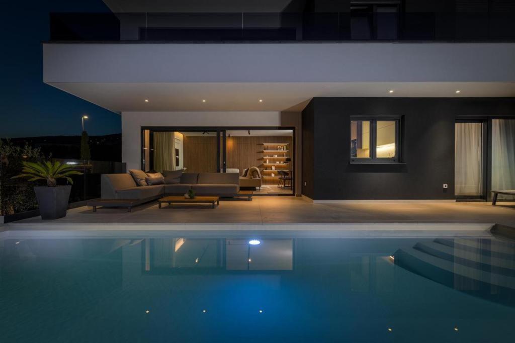 Villa Ameli Apartment With Swimming Pool Rijeka Exterior foto